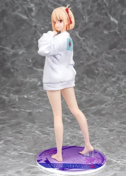 Lycoris Recoil Chisato Nishikigi Oversized Sweatshirt Ver. 1/7 Figure JAPAN
