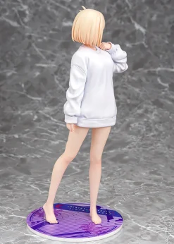 Lycoris Recoil Chisato Nishikigi Oversized Sweatshirt Ver. 1/7 Figure JAPAN