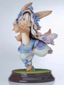 Made in Abyss The Golden City of the Scorching Sun Nanachi New Outfit Ver Figure