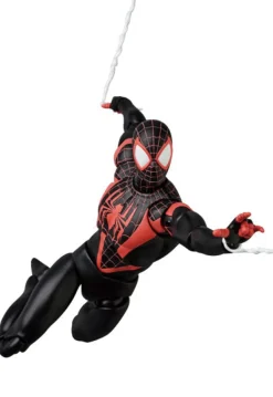 Medicom Toy MAFEX SPIDER-MAN Miles Morales COMIC RENEWAL Ver. Action Figure