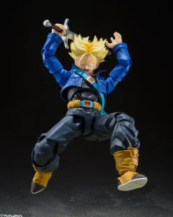 S.H.Figuarts Dragon Ball Z Super Saiyan Trunks Boy from the Future Action Figure
